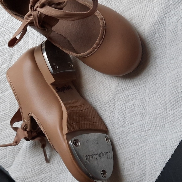 Little lady nude tap shoes sz 4 - Picture 2 of 3